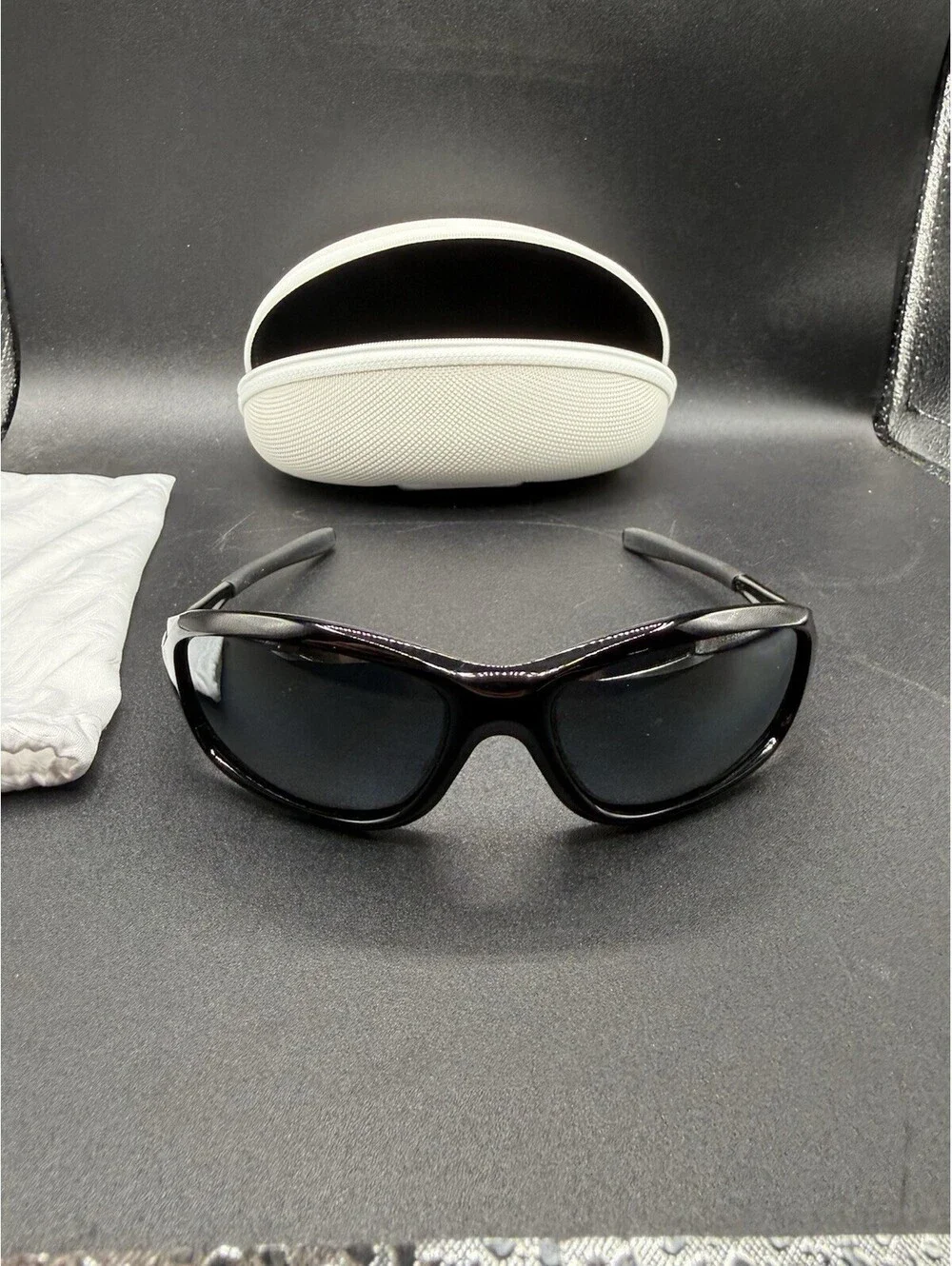 Oakley Encounter Polished Black/Black Iridium Polarized OO9091-05 - Picture 3 of 11